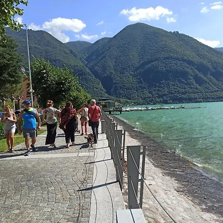 公寓 Seaesta Al Lungolago 波尔莱扎