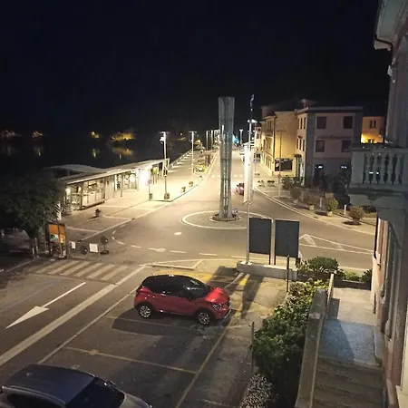Seaesta Al Lungolago